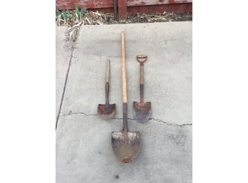 1 Shovel And 2 Mini Shovels