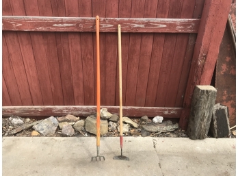 Garden 4-Tine Cultivator And Flat Blade