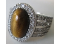 Vintage CATSEYE Ring, CABOCHON, Approx Size 6
