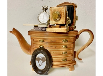 Vintage Made In England Parrington Designs Photographer Teapot