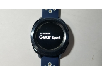 Samsung Gear Sport Smart Watch - Activity Tracker Touch Screen Bluetooth - With Charger