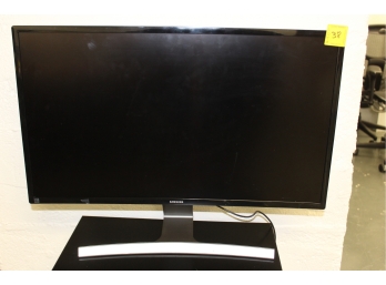 SAMSUNG 27' Curved Monitor - Great Used Condition - Item #038