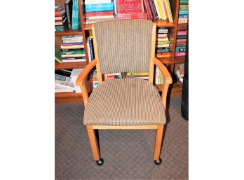 Vintage Chair W/ Wheels!! BSMT Item #182