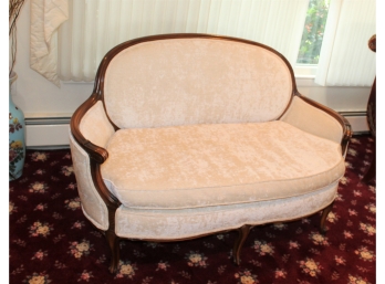 Antique Love Seat - PILLOWS INCLUDED! Amazing Condition! - Item #003 LVRM