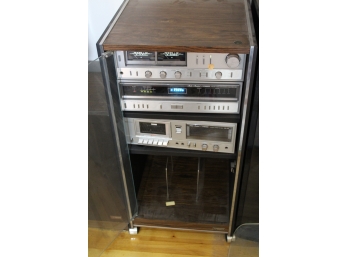 Vintage Fisher Stereo CA120 W/2 Speakers
