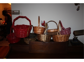 Lot Of 10 Baskets - Varied In Sizes - Good Condition!! Item #100