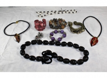 Lot Of 9 Jewlery Pieces (4 Necklaces / 4 Bracelets & 1 Pin)-#48
