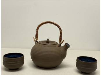 RINGED CLAY TEAPOT W/ (2) FOOTED TEACUPS