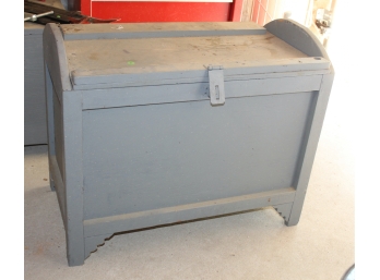 225. Handmade Wooden Tool Storage Box