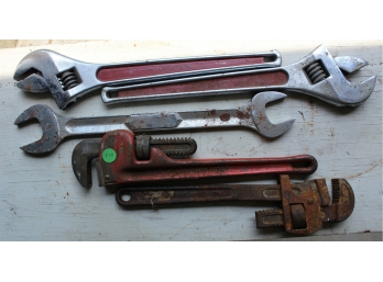 273. Armstrong 15' Adj. Wrench (2) 14' Pipe Wrench (2) Snap-on 1 1/4 X 1 3/8 Open End Wrench