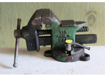248. Bench Vise - Made In USA 3 1/2' Jaw