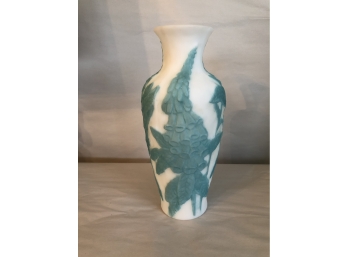 Phoenix / Consolidated 10 1/2' Foxglove Vase