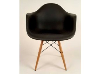 Eames Style Molded Arm Chair. Mid-Century Black Chair. Natural Wood Legs. Excellent  Condition
