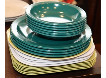 Hard Plastic Plates, Perfect For Outdoor Social Distancing!