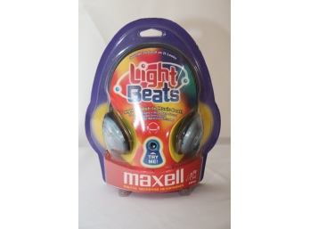 Vintage Maxwell Light Beats Headphones NEW IN PACKAGE