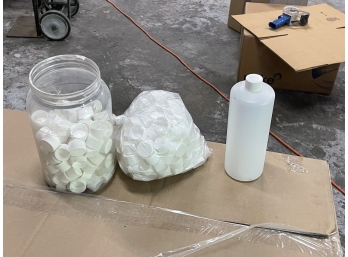 1 Case Of 400 Plastic Quart Bottles With Screw On Caps