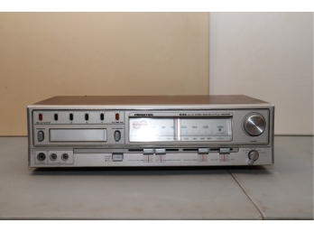 Soundesign 8-Track PlayerRecorder, Radio, Stereo Receiver: Model 5409
