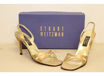 Stuart Weitzman Delovely Gold Matte Lame Heels Size 9AA