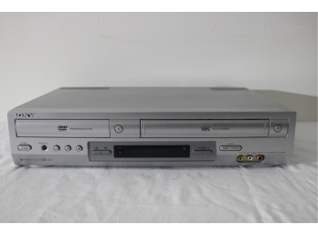 Sony DVD/ VCR Player SLV-D300P