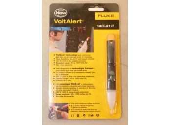 NEW IN PACKAGE Fluke Voltalert 1AC-A1-II ELECTRICAL CIRCUIT TESTER