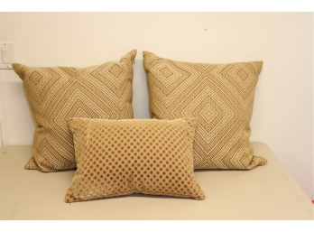 Set Of 3 Ryan Studio Throw Pillows