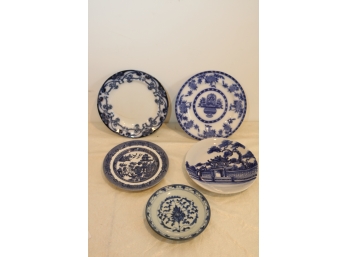 Vintage 5 Blue/ White Plate Lot