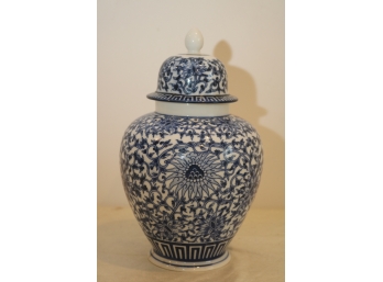 Vintage Chinese Porcelain Painted Blue & WhiteFloral Ginger Jar Urn 10' Tall