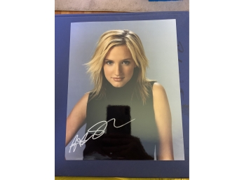 Signed 8 X 10 Glossy Photo Of Singer-songwriter Ashlee Simpson