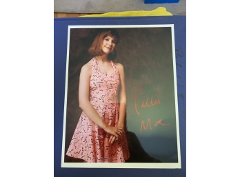 Signed 8 X 10 Glossy Photo Of Kellie Martin - Life Goes On, ER, And A Goofy Movie
