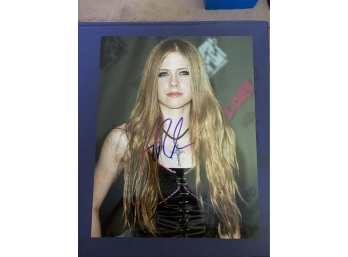 Signed 8 X 10 Glossy Photo Of Singer-songwriter Avril Lavigne