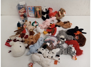 Vintage Assorted Beanie Baby's Including 1994 'angel' With Snowboard