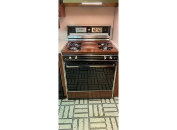 GASP! HOW DO YOU KEEP AN MC OVEN OVEN LIKE THIS IN PRISTINE CONDITION? NEVER COOK!