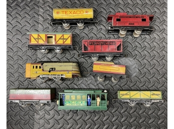 Vintage Train Lot Some American Flyer Trains