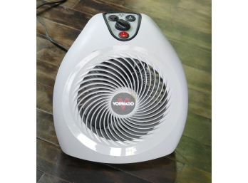 Vornado Compact Indoor Electric Space Heater With Thermostat