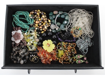 17 Different Costume Jewelry Necklaces, Bracelets, Rings, Etc - Alex And Ani - Maria Calderara