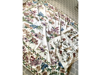 Crewelwork Queen Duvet With Two Pillowcases