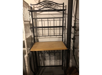Bakers Rack With Wine Holder