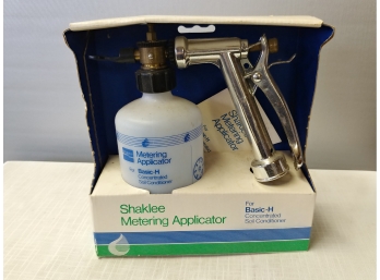 Shaklee Metering Applicator For Basic H Concentrated Soil Conditioner