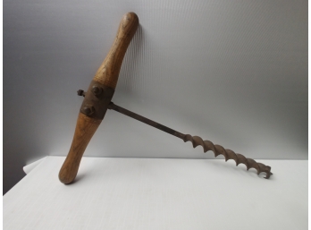 Antique Auger With Nice Shaped Chestnut Handle