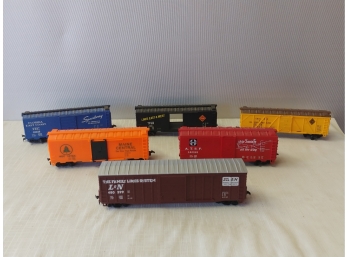 Lot Of 6 Assorted H O Gauge Box Cars