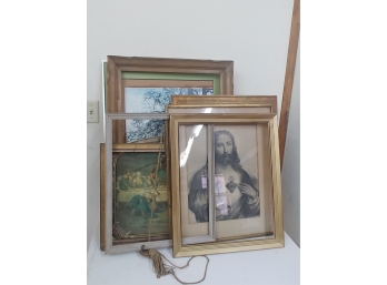 Assortment Of 12 Antique And Vintage Frames