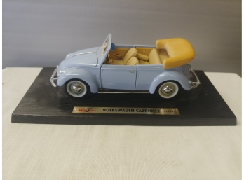 Maisto VolkswagenCabriolet Diecast Model