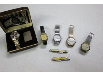 5 Men's Watches (2 Timex, 1 Sharp, 1 Caravelle, 1 Gucci) And 2 Small Pocket Watches, 2.5'