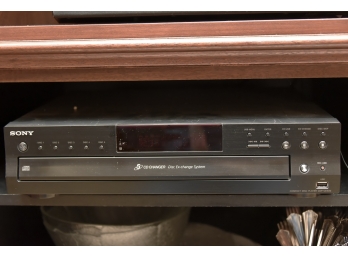 SONY 5 Disc Player - CDP CE500 - Tested - Powers On