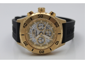 Invicta Signature II Chronograph White Dial Gold Tone Men's Watch Model 7379 With Box