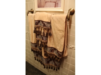 Bead & Tassel Decorated Towels