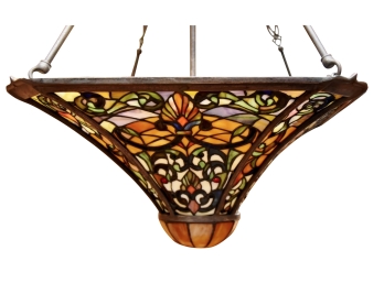 Stunning Stained Glass Tiffany Style Chandelier