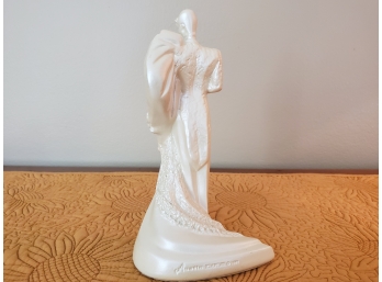 Austin Prod Bride And Groom Marriage Statue