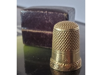 Antique 14K Gold Thimble With Leather Case