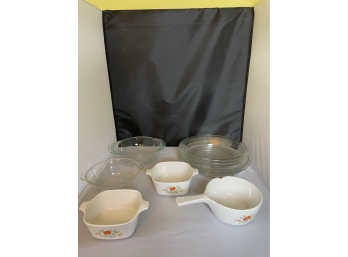 Vintage Pyrex Lot In A Very Good Condition